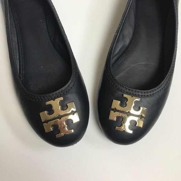 Tory Burch | Lowell 2 Leather Flat in Navy - Picture 2 of 7
